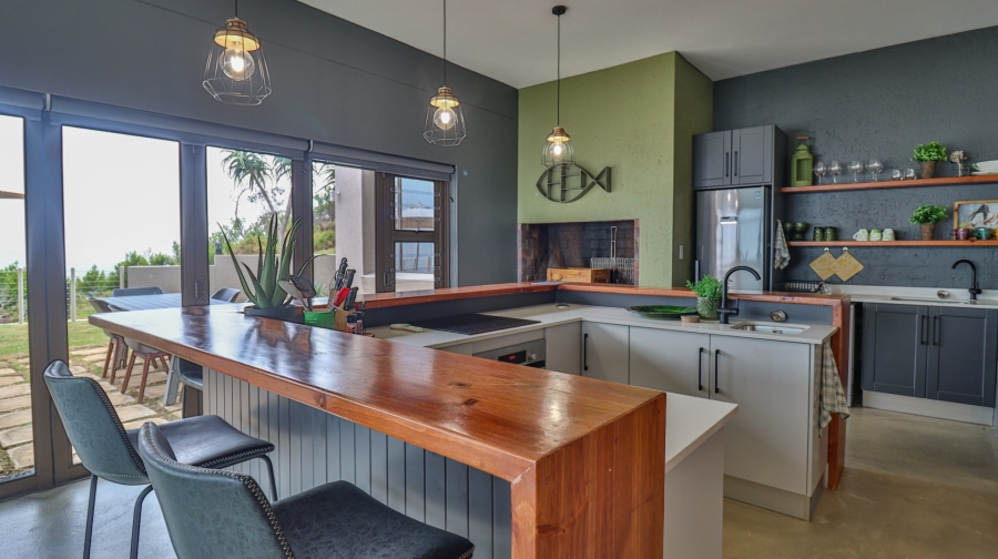 6 Bedroom Property for Sale in Moquini Coastal Estate Western Cape